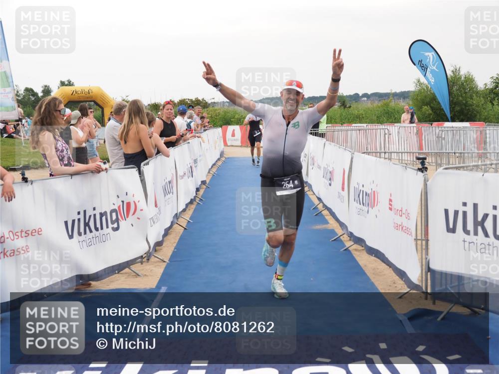 22.06.2025 - Viking Triathlon MichiJ http://msf.ph/oto/8081262 22.06.2025 15:58:44 Ziel 18, 254 meine-sportfotos.de