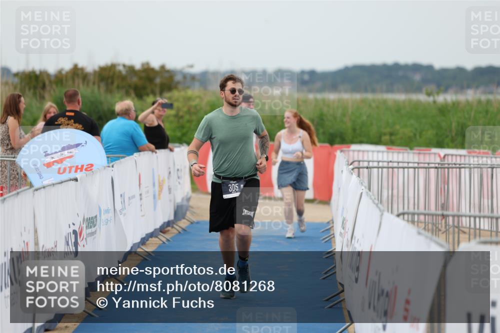 22.06.2025 - Viking Triathlon Yannick Fuchs http://msf.ph/oto/8081268 22.06.2025 17:41:52 Ziel 305 meine-sportfotos.de