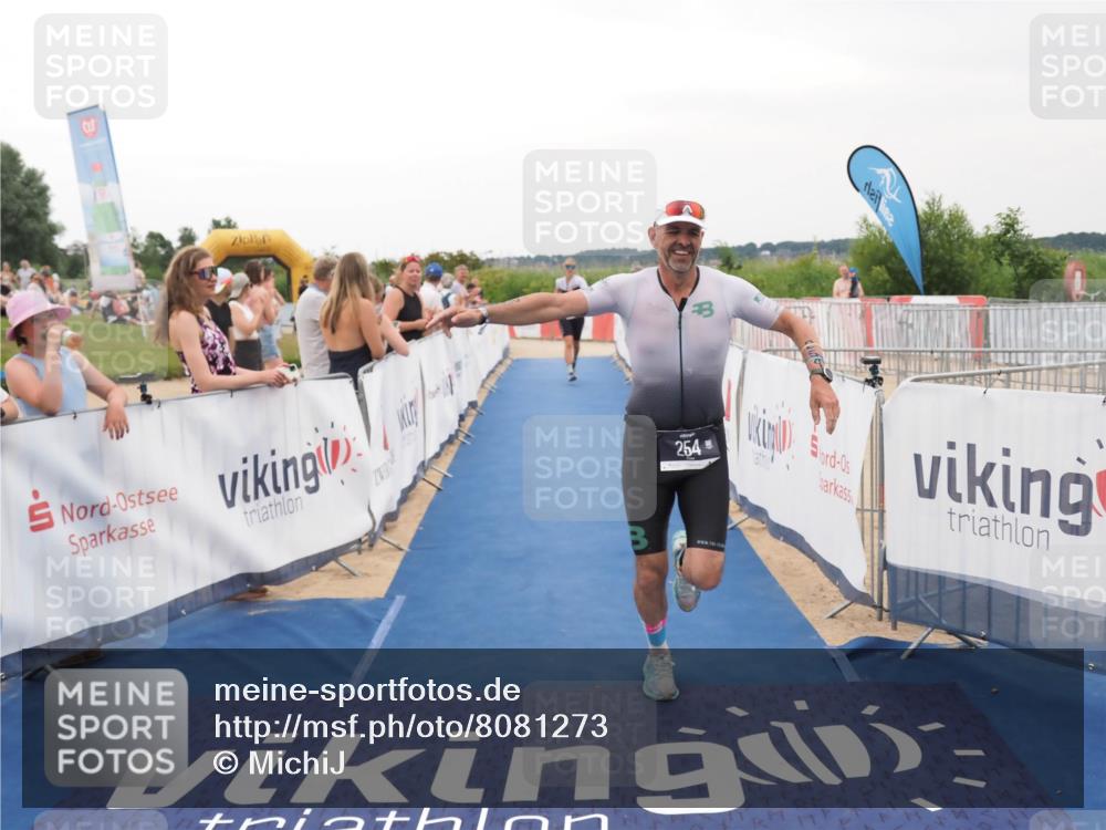 22.06.2025 - Viking Triathlon MichiJ http://msf.ph/oto/8081273 22.06.2025 15:58:45 Ziel 18, 254 meine-sportfotos.de
