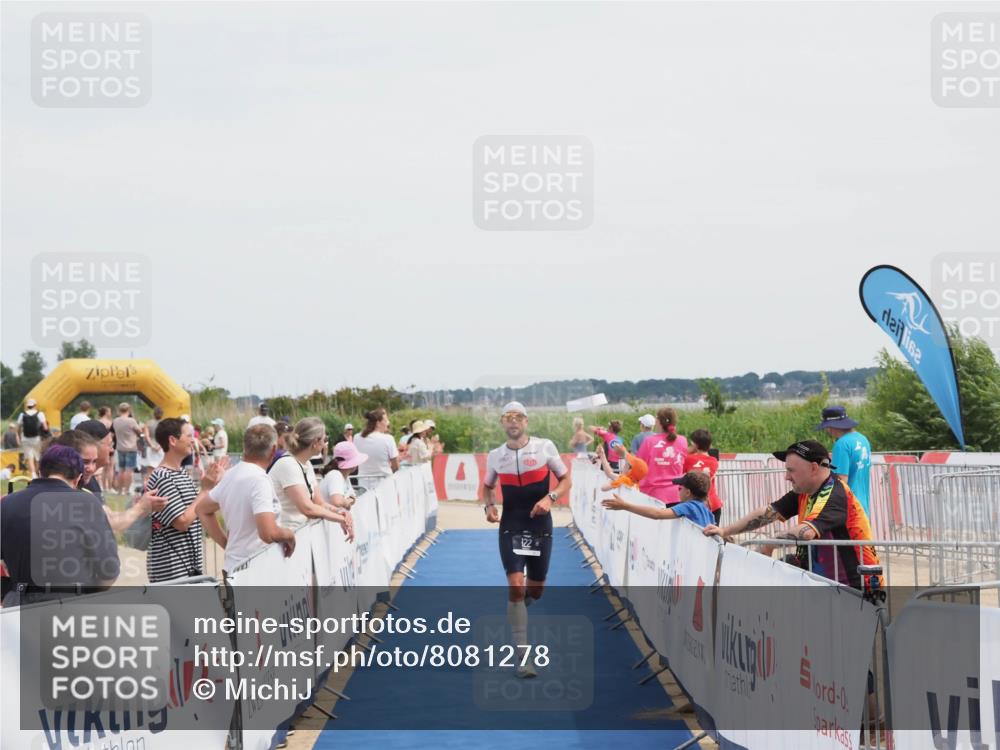 22.06.2025 - Viking Triathlon MichiJ http://msf.ph/oto/8081278 22.06.2025 14:26:22 Ziel 122 meine-sportfotos.de