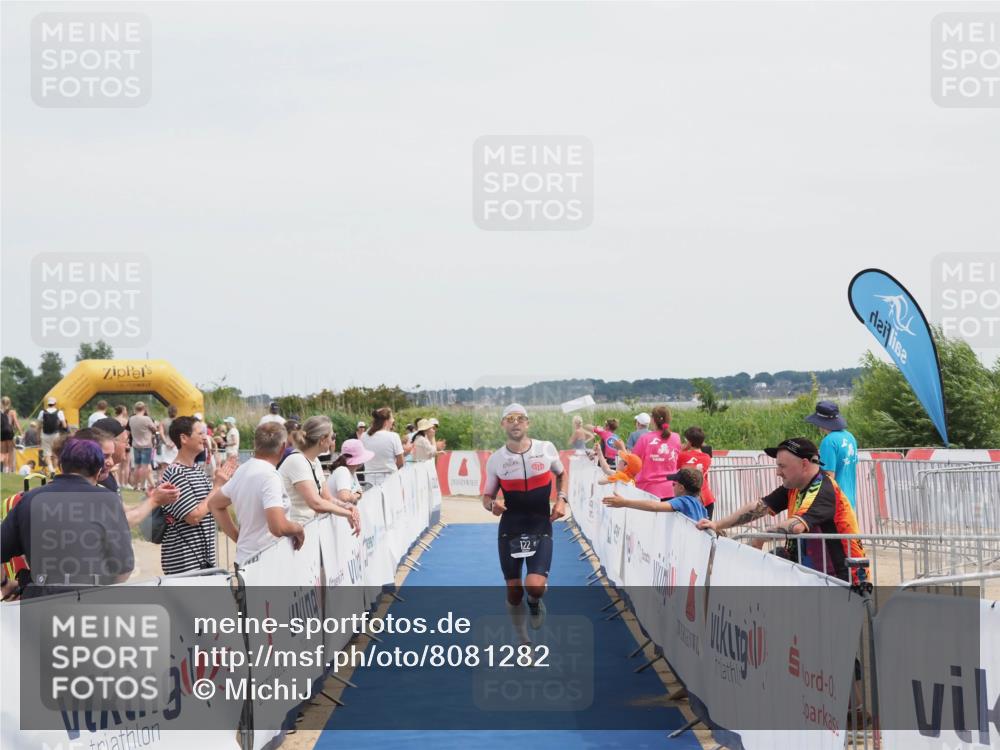 22.06.2025 - Viking Triathlon MichiJ http://msf.ph/oto/8081282 22.06.2025 14:26:22 Ziel 122 meine-sportfotos.de