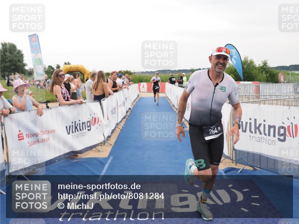 22.06.2025 - Viking Triathlon MichiJ http://msf.ph/oto/8081284 22.06.2025 15:58:45 Ziel 18, 254 meine-sportfotos.de