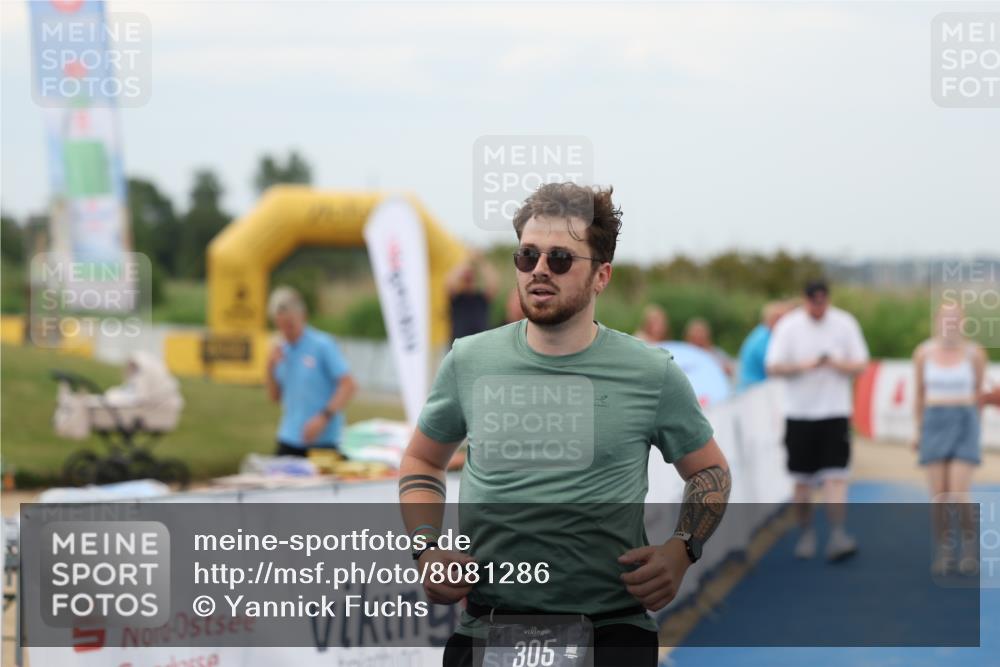 22.06.2025 - Viking Triathlon Yannick Fuchs http://msf.ph/oto/8081286 22.06.2025 17:41:55 Ziel 305 meine-sportfotos.de