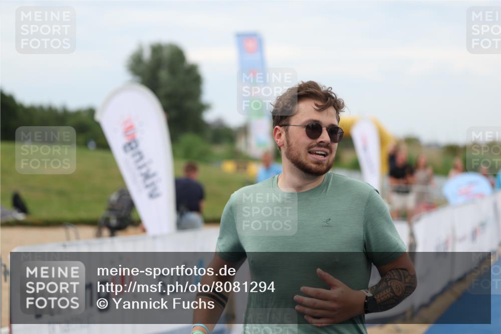 22.06.2025 - Viking Triathlon Yannick Fuchs http://msf.ph/oto/8081294 22.06.2025 17:41:57 Ziel 305 meine-sportfotos.de