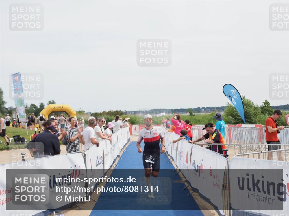 22.06.2025 - Viking Triathlon MichiJ http://msf.ph/oto/8081314 22.06.2025 14:26:23 Ziel 122 meine-sportfotos.de