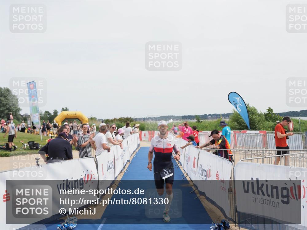 22.06.2025 - Viking Triathlon MichiJ http://msf.ph/oto/8081330 22.06.2025 14:26:23 Ziel 122 meine-sportfotos.de