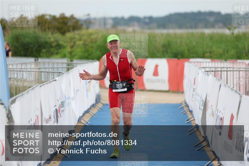 22.06.2025 - Viking Triathlon Yannick Fuchs http://msf.ph/oto/8081334 22.06.2025 17:47:21 Ziel 160 meine-sportfotos.de