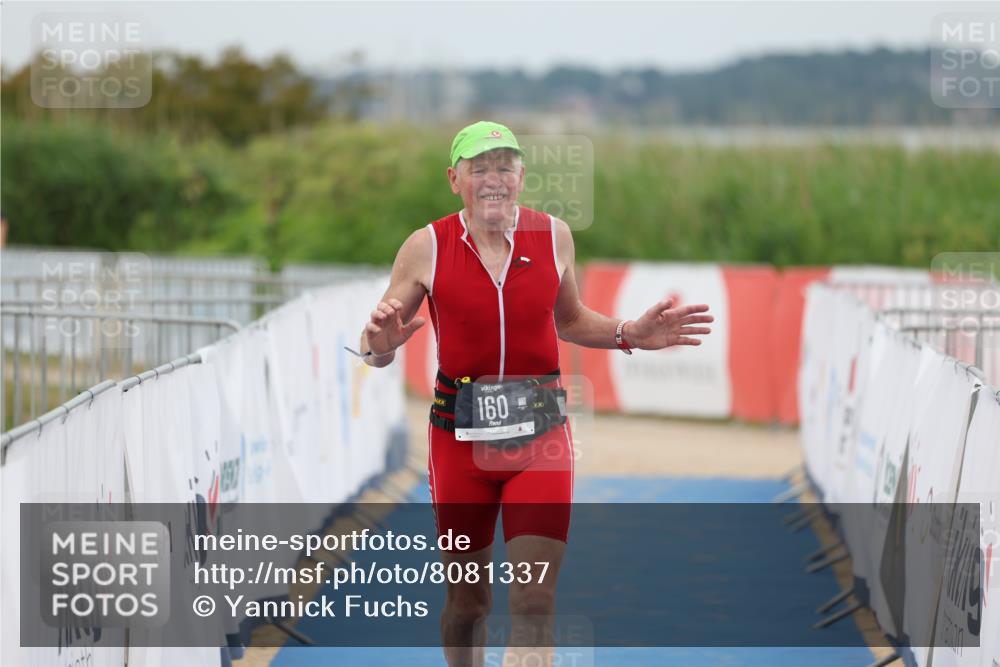 22.06.2025 - Viking Triathlon Yannick Fuchs http://msf.ph/oto/8081337 22.06.2025 17:47:22 Ziel 160 meine-sportfotos.de