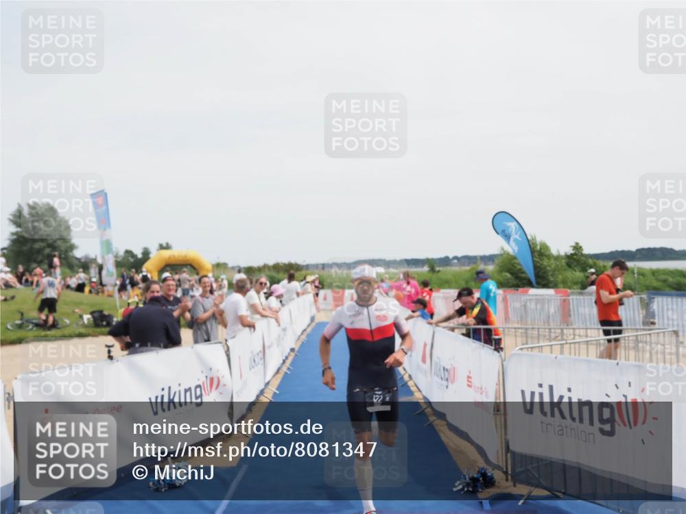 22.06.2025 - Viking Triathlon MichiJ http://msf.ph/oto/8081347 22.06.2025 14:26:24 Ziel 122 meine-sportfotos.de