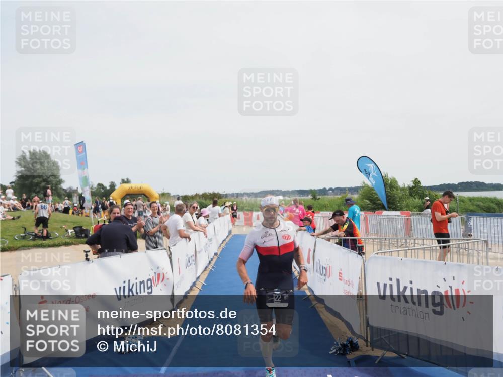 22.06.2025 - Viking Triathlon MichiJ http://msf.ph/oto/8081354 22.06.2025 14:26:24 Ziel 122 meine-sportfotos.de