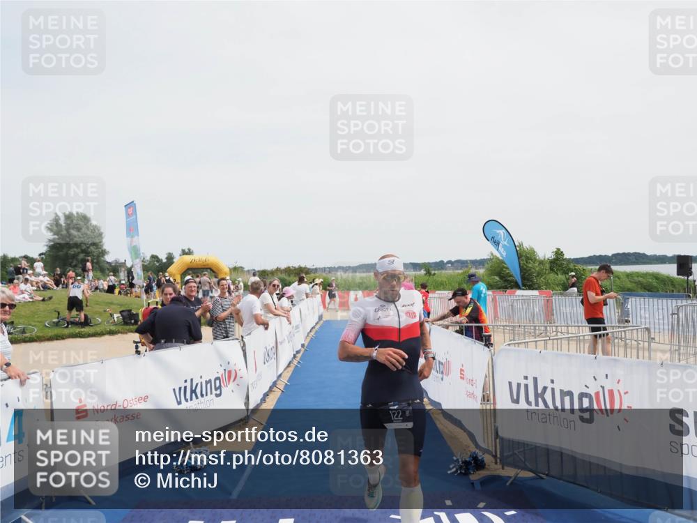 22.06.2025 - Viking Triathlon MichiJ http://msf.ph/oto/8081363 22.06.2025 14:26:24 Ziel 122 meine-sportfotos.de