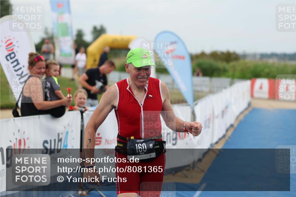 22.06.2025 - Viking Triathlon Yannick Fuchs http://msf.ph/oto/8081365 22.06.2025 17:47:27 Ziel 160 meine-sportfotos.de