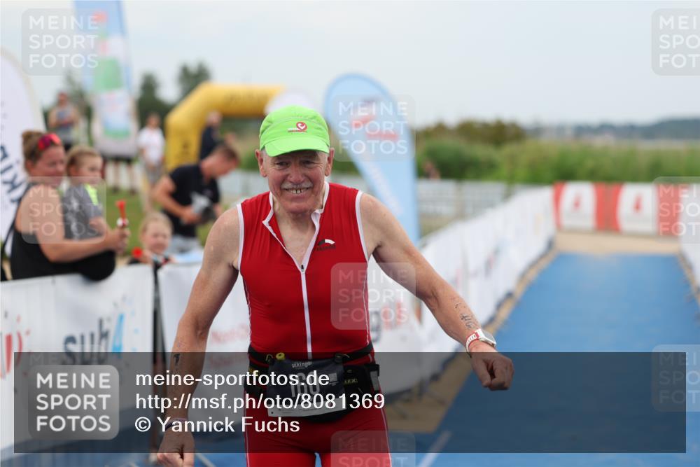 22.06.2025 - Viking Triathlon Yannick Fuchs http://msf.ph/oto/8081369 22.06.2025 17:47:28 Ziel 160 meine-sportfotos.de