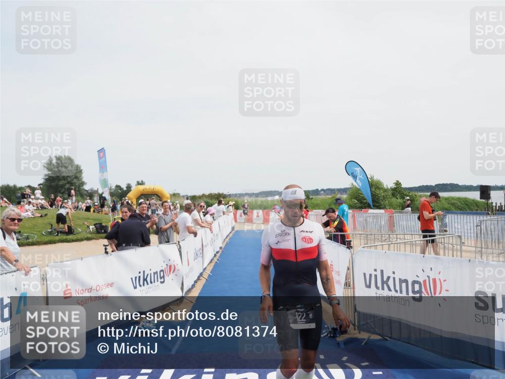 22.06.2025 - Viking Triathlon MichiJ http://msf.ph/oto/8081374 22.06.2025 14:26:24 Ziel 122 meine-sportfotos.de