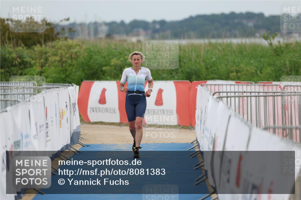 22.06.2025 - Viking Triathlon Yannick Fuchs http://msf.ph/oto/8081383 22.06.2025 17:48:26 Ziel  meine-sportfotos.de