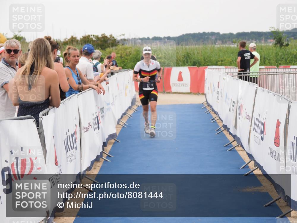 22.06.2025 - Viking Triathlon MichiJ http://msf.ph/oto/8081444 22.06.2025 15:59:00 Ziel 77 meine-sportfotos.de