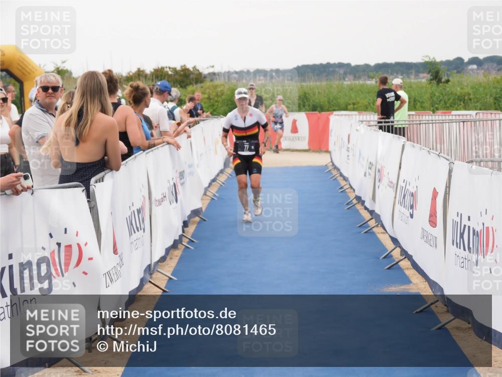 22.06.2025 - Viking Triathlon MichiJ http://msf.ph/oto/8081465 22.06.2025 15:59:01 Ziel 77 meine-sportfotos.de