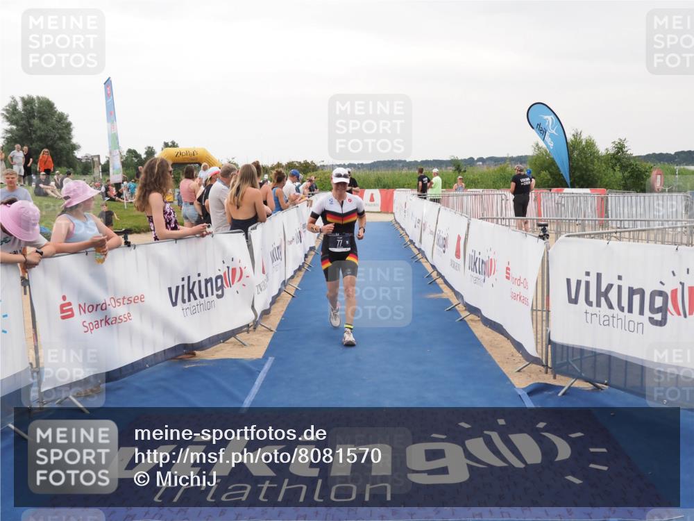 22.06.2025 - Viking Triathlon MichiJ http://msf.ph/oto/8081570 22.06.2025 15:59:04 Ziel 77, 461 meine-sportfotos.de