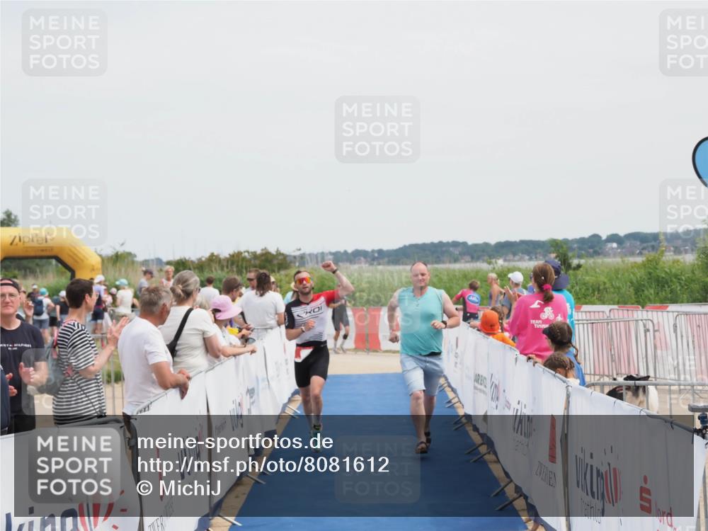 22.06.2025 - Viking Triathlon MichiJ http://msf.ph/oto/8081612 22.06.2025 14:27:22 Ziel 652 meine-sportfotos.de