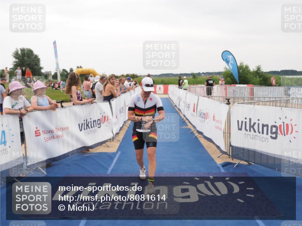 22.06.2025 - Viking Triathlon MichiJ http://msf.ph/oto/8081614 22.06.2025 15:59:06 Ziel 77, 461 meine-sportfotos.de