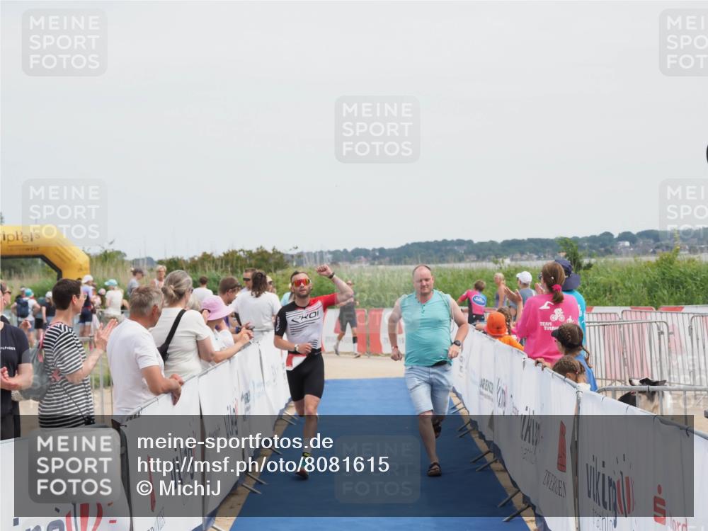 22.06.2025 - Viking Triathlon MichiJ http://msf.ph/oto/8081615 22.06.2025 14:27:22 Ziel 652 meine-sportfotos.de
