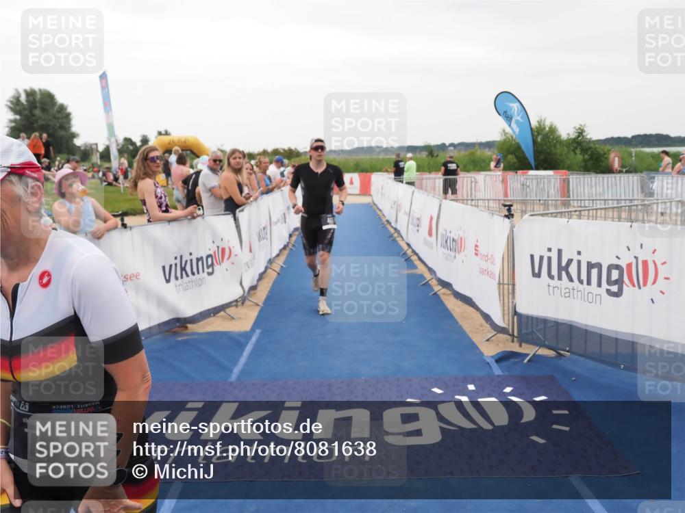 22.06.2025 - Viking Triathlon MichiJ http://msf.ph/oto/8081638 22.06.2025 15:59:08 Ziel 77, 461 meine-sportfotos.de