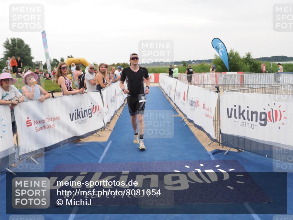 22.06.2025 - Viking Triathlon MichiJ http://msf.ph/oto/8081654 22.06.2025 15:59:09 Ziel 77, 461 meine-sportfotos.de