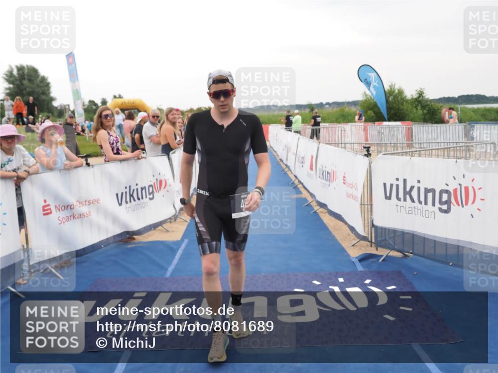 22.06.2025 - Viking Triathlon MichiJ http://msf.ph/oto/8081689 22.06.2025 15:59:10 Ziel 77, 461, 535 meine-sportfotos.de