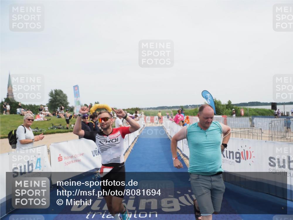 22.06.2025 - Viking Triathlon MichiJ http://msf.ph/oto/8081694 22.06.2025 14:27:25 Ziel 652 meine-sportfotos.de