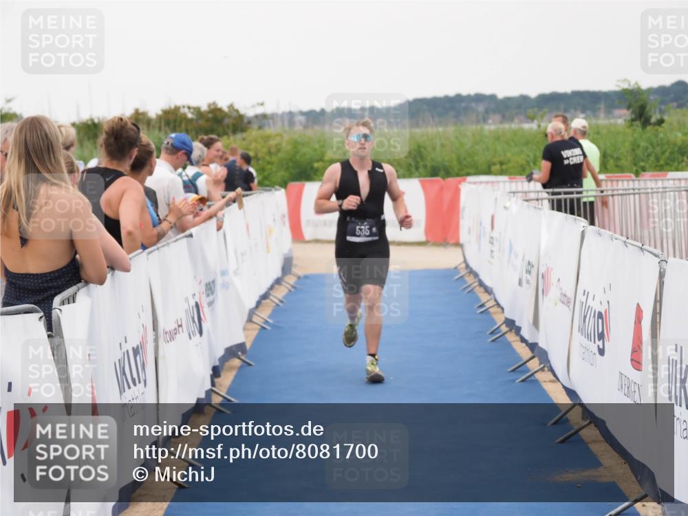 22.06.2025 - Viking Triathlon MichiJ http://msf.ph/oto/8081700 22.06.2025 15:59:15 Ziel 535 meine-sportfotos.de