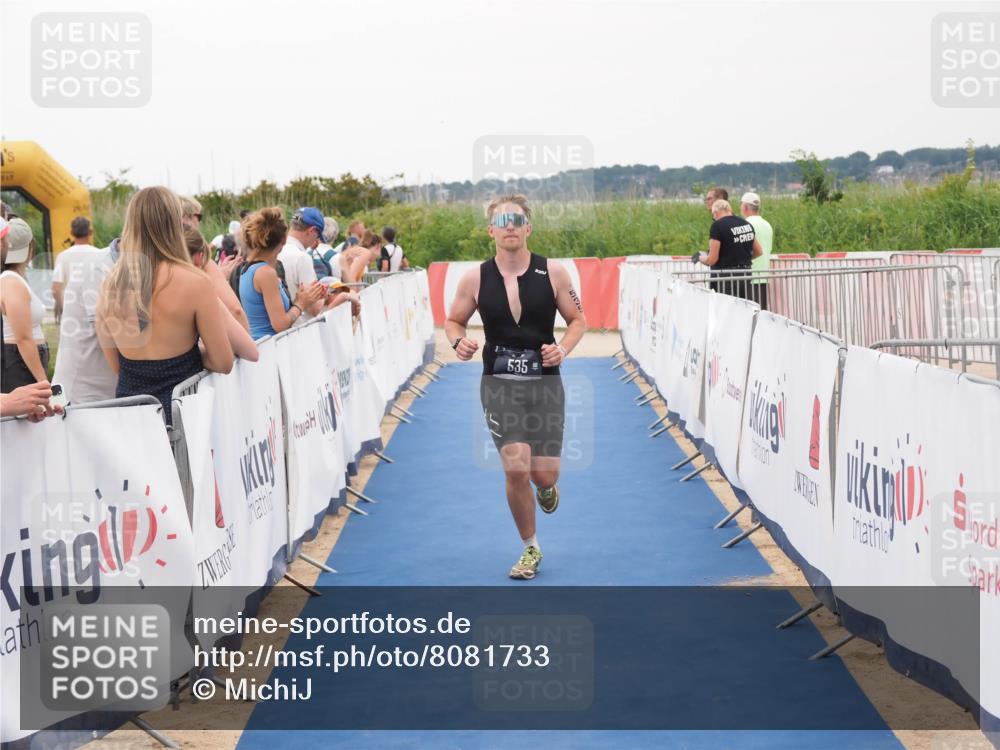 22.06.2025 - Viking Triathlon MichiJ http://msf.ph/oto/8081733 22.06.2025 15:59:16 Ziel 535 meine-sportfotos.de