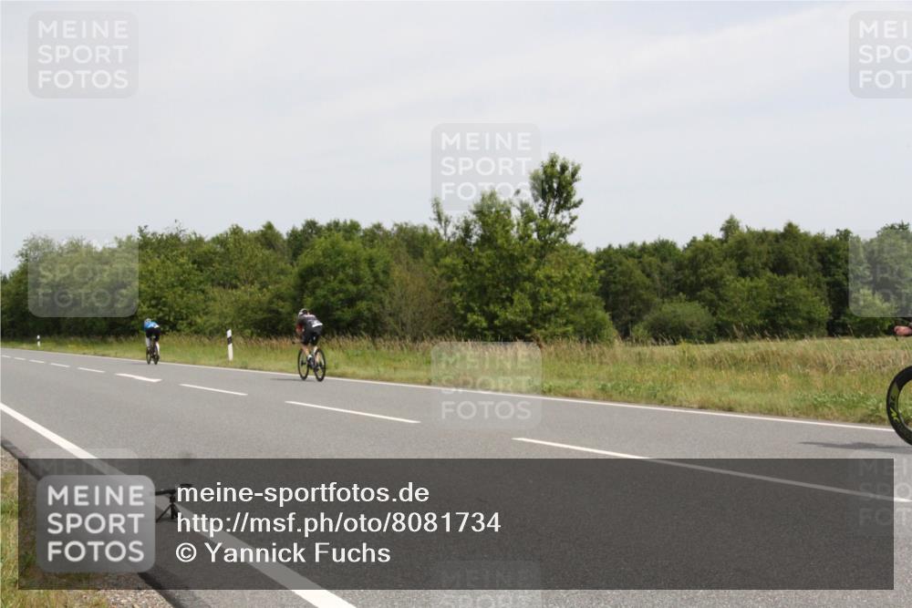 22.06.2025 - Viking Triathlon Yannick Fuchs http://msf.ph/oto/8081734 22.06.2025 12:29:19 Radfahren 11, 33, 59, 195, 245, 298, 386, 437 meine-sportfotos.de