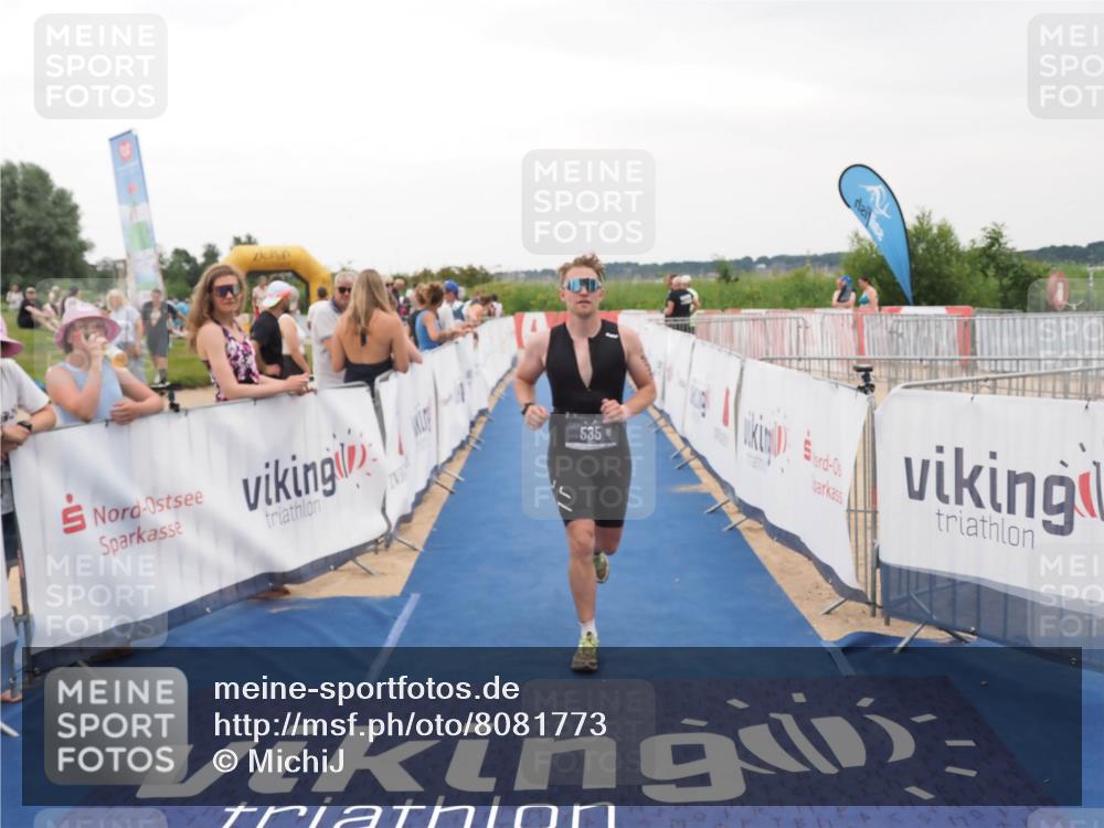 22.06.2025 - Viking Triathlon MichiJ http://msf.ph/oto/8081773 22.06.2025 15:59:17 Ziel 535 meine-sportfotos.de