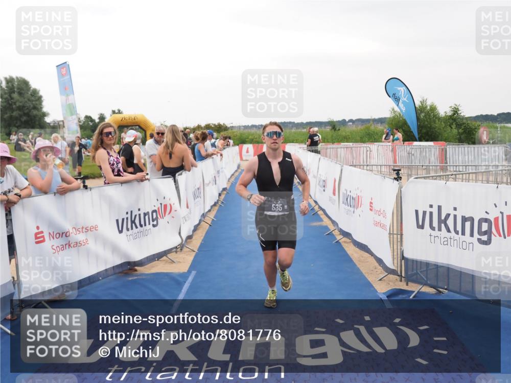 22.06.2025 - Viking Triathlon MichiJ http://msf.ph/oto/8081776 22.06.2025 15:59:17 Ziel 535 meine-sportfotos.de
