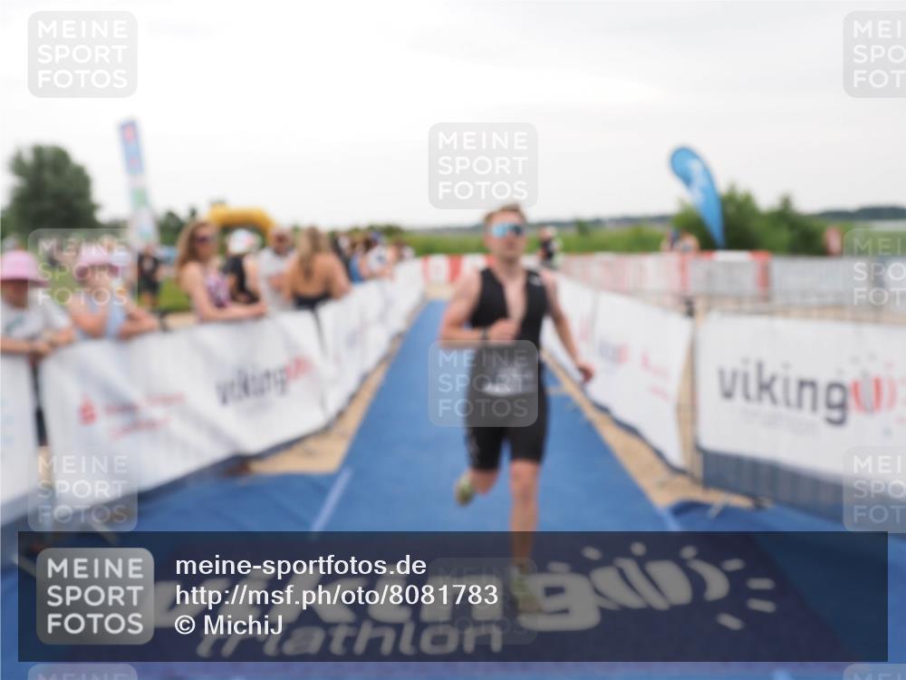 22.06.2025 - Viking Triathlon MichiJ http://msf.ph/oto/8081783 22.06.2025 15:59:18 Ziel 535 meine-sportfotos.de