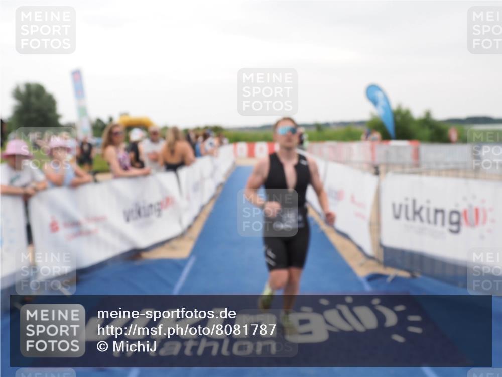 22.06.2025 - Viking Triathlon MichiJ http://msf.ph/oto/8081787 22.06.2025 15:59:18 Ziel 535 meine-sportfotos.de