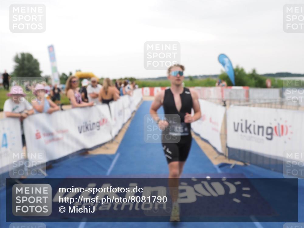 22.06.2025 - Viking Triathlon MichiJ http://msf.ph/oto/8081790 22.06.2025 15:59:18 Ziel 535 meine-sportfotos.de