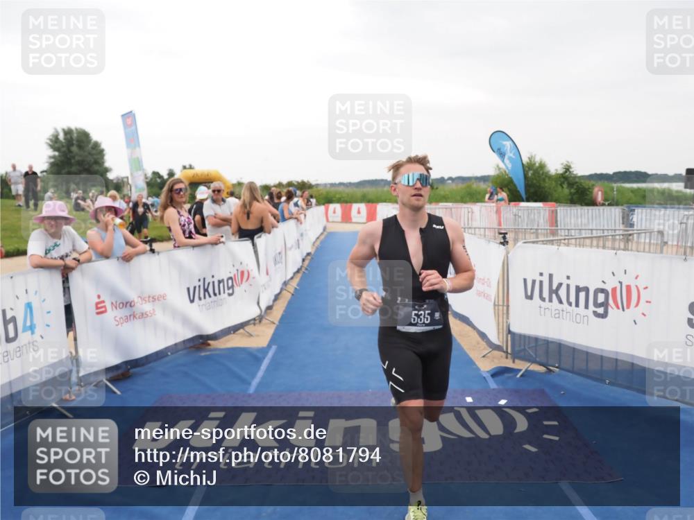 22.06.2025 - Viking Triathlon MichiJ http://msf.ph/oto/8081794 22.06.2025 15:59:18 Ziel 535 meine-sportfotos.de