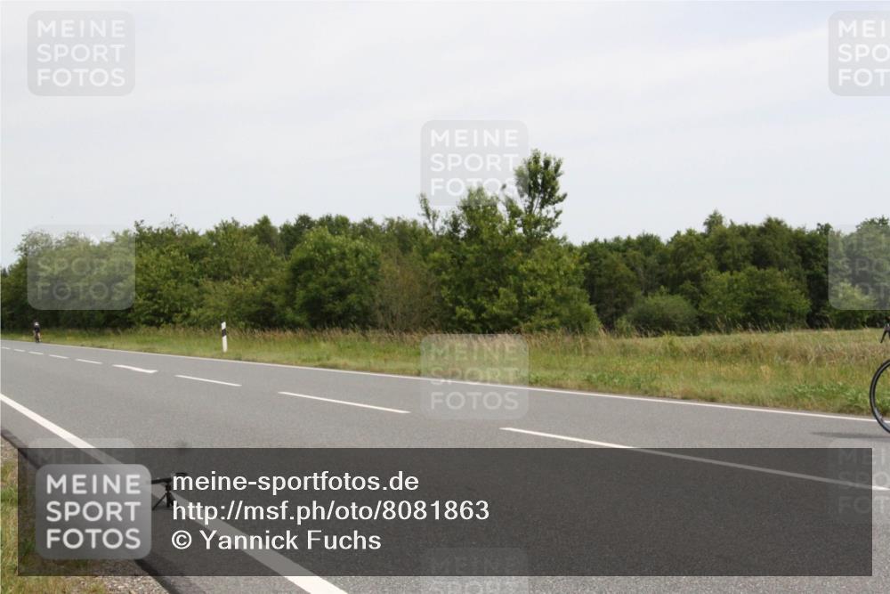 22.06.2025 - Viking Triathlon Yannick Fuchs http://msf.ph/oto/8081863 22.06.2025 12:31:39 Radfahren 37, 60, 114, 204, 266, 364, 495, 500, 525, 540 meine-sportfotos.de