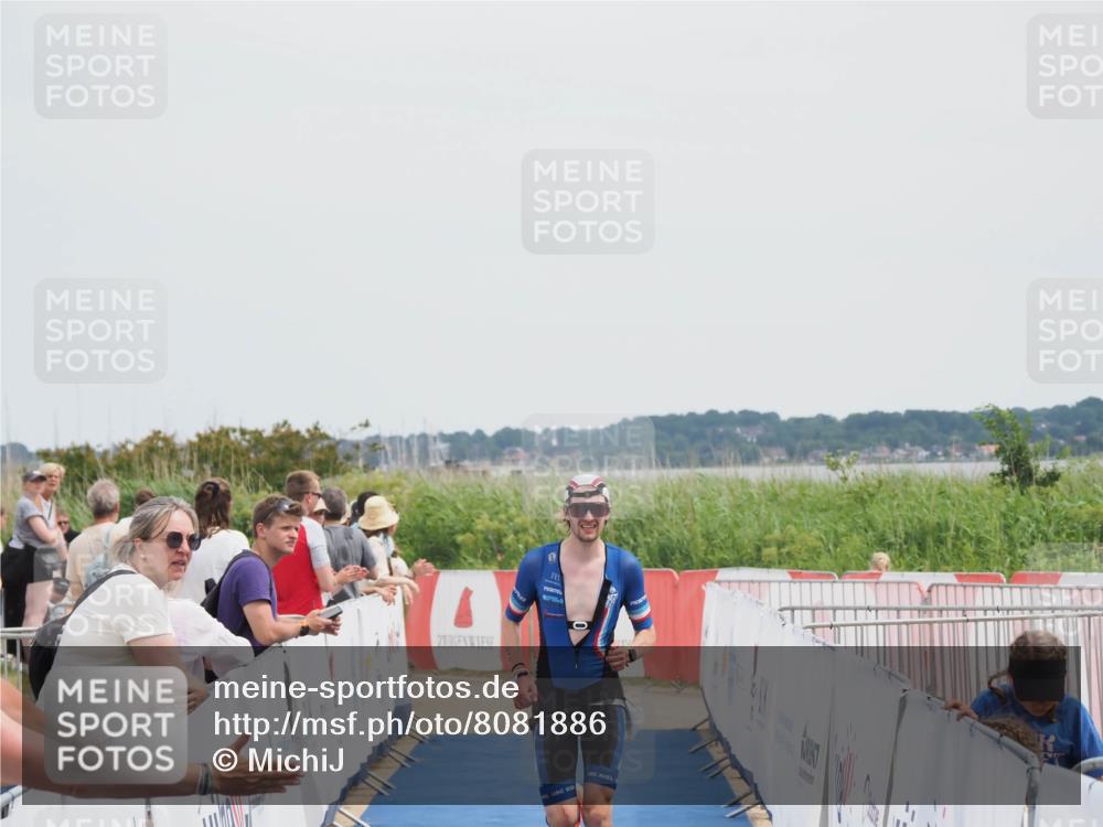 22.06.2025 - Viking Triathlon MichiJ http://msf.ph/oto/8081886 22.06.2025 14:29:28 Ziel 286 meine-sportfotos.de