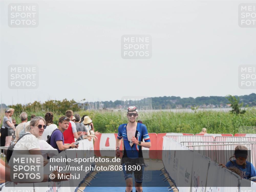 22.06.2025 - Viking Triathlon MichiJ http://msf.ph/oto/8081890 22.06.2025 14:29:28 Ziel 286 meine-sportfotos.de
