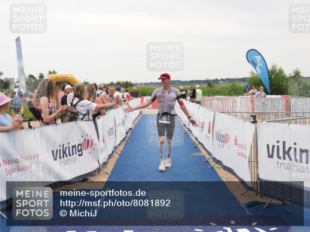 22.06.2025 - Viking Triathlon MichiJ http://msf.ph/oto/8081892 22.06.2025 15:59:42 Ziel 462 meine-sportfotos.de