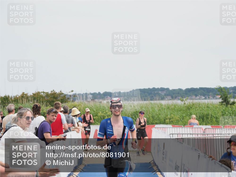 22.06.2025 - Viking Triathlon MichiJ http://msf.ph/oto/8081901 22.06.2025 14:29:28 Ziel 286 meine-sportfotos.de