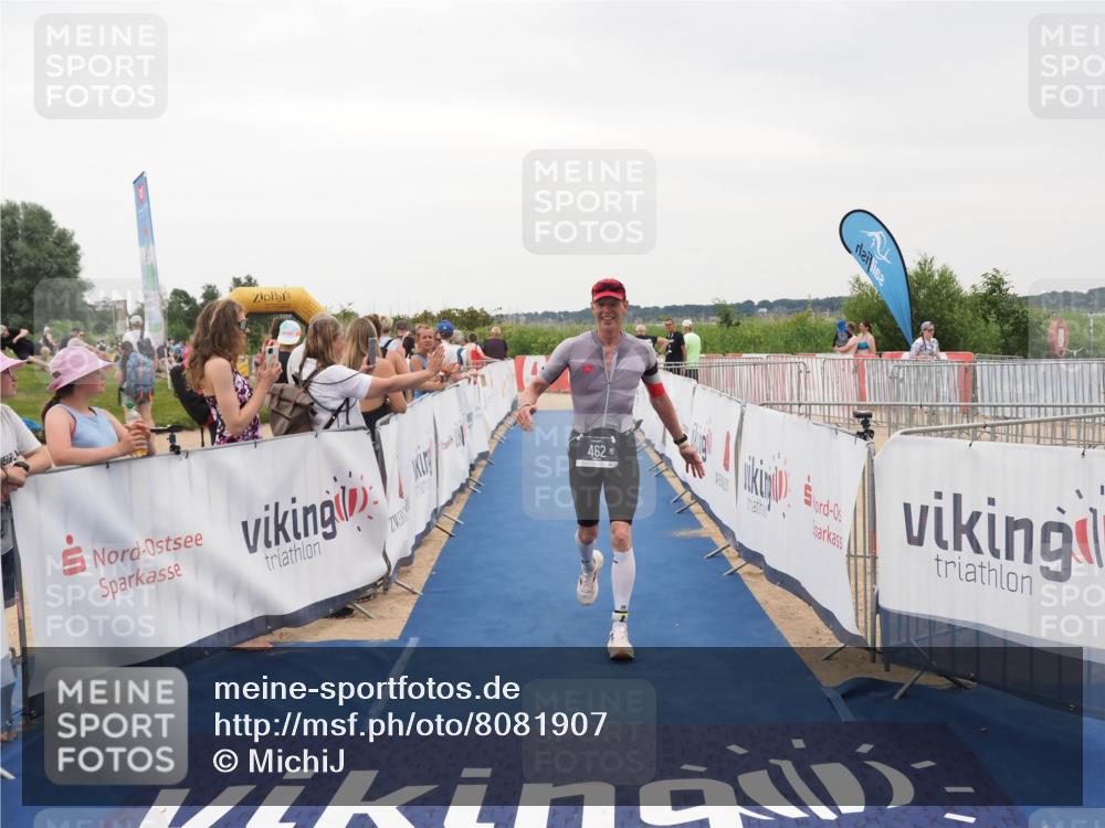 22.06.2025 - Viking Triathlon MichiJ http://msf.ph/oto/8081907 22.06.2025 15:59:42 Ziel 462 meine-sportfotos.de