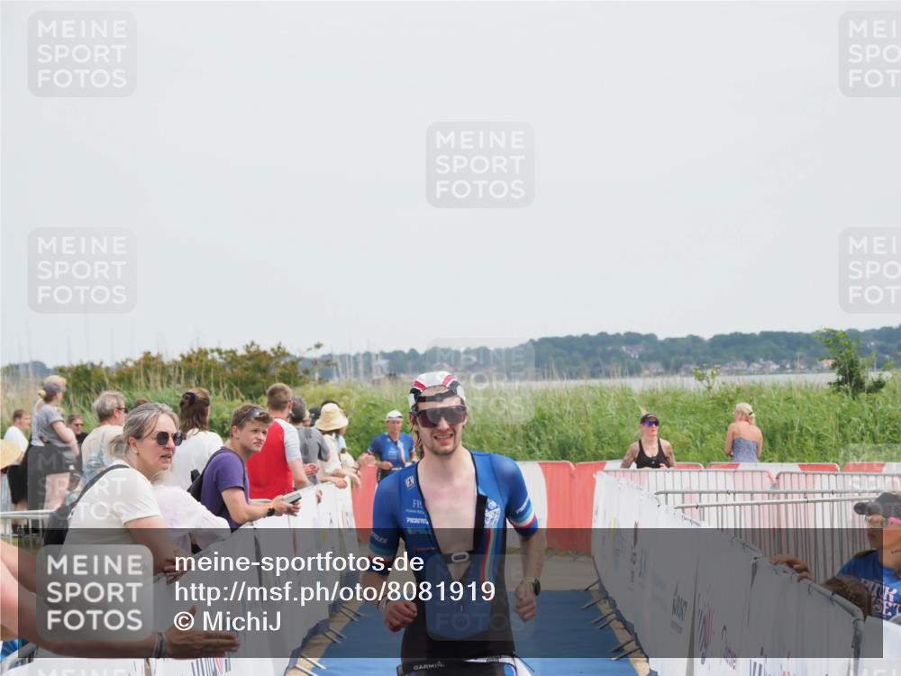 22.06.2025 - Viking Triathlon MichiJ http://msf.ph/oto/8081919 22.06.2025 14:29:29 Ziel 286 meine-sportfotos.de
