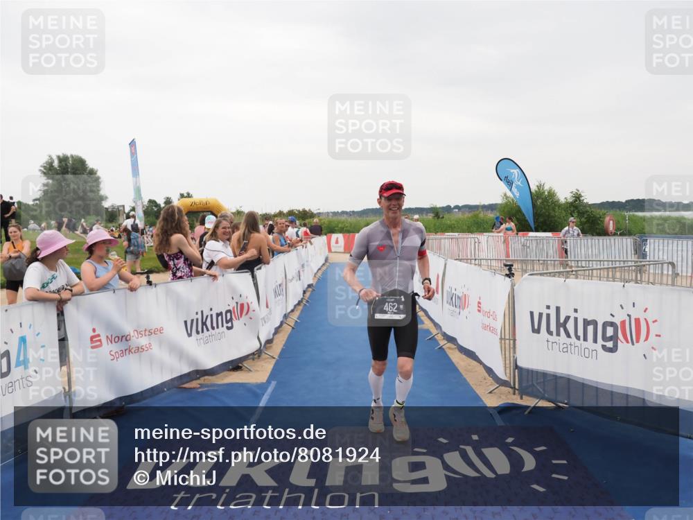 22.06.2025 - Viking Triathlon MichiJ http://msf.ph/oto/8081924 22.06.2025 15:59:43 Ziel 462 meine-sportfotos.de