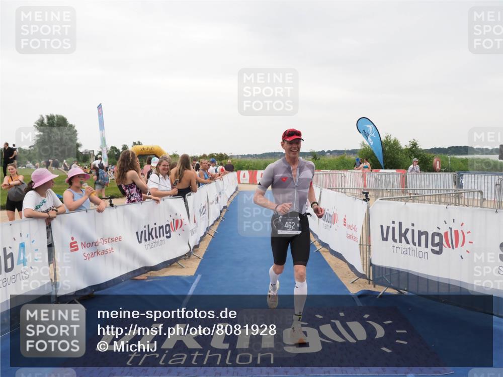 22.06.2025 - Viking Triathlon MichiJ http://msf.ph/oto/8081928 22.06.2025 15:59:43 Ziel 462 meine-sportfotos.de