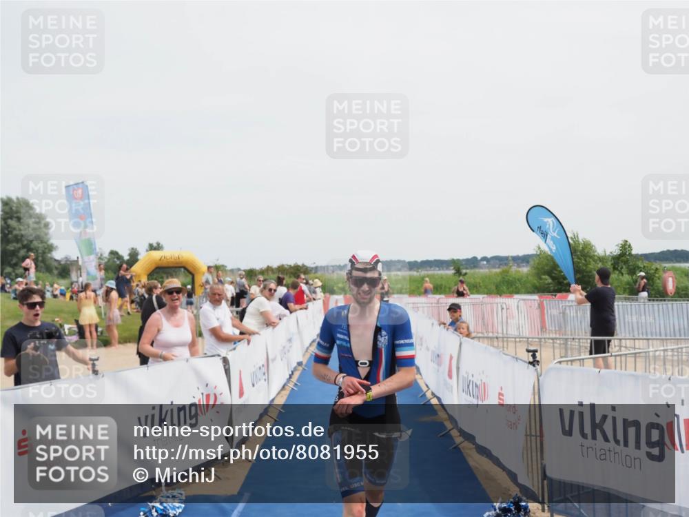 22.06.2025 - Viking Triathlon MichiJ http://msf.ph/oto/8081955 22.06.2025 14:29:30 Ziel 286 meine-sportfotos.de