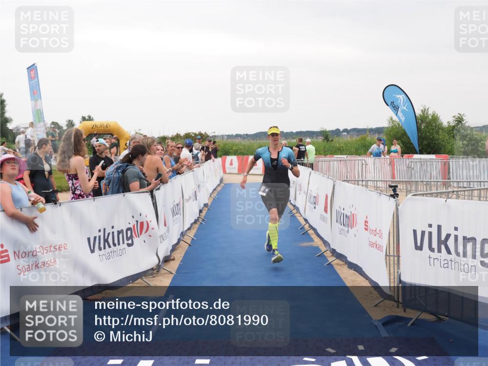 22.06.2025 - Viking Triathlon MichiJ http://msf.ph/oto/8081990 22.06.2025 16:00:09 Ziel 181 meine-sportfotos.de