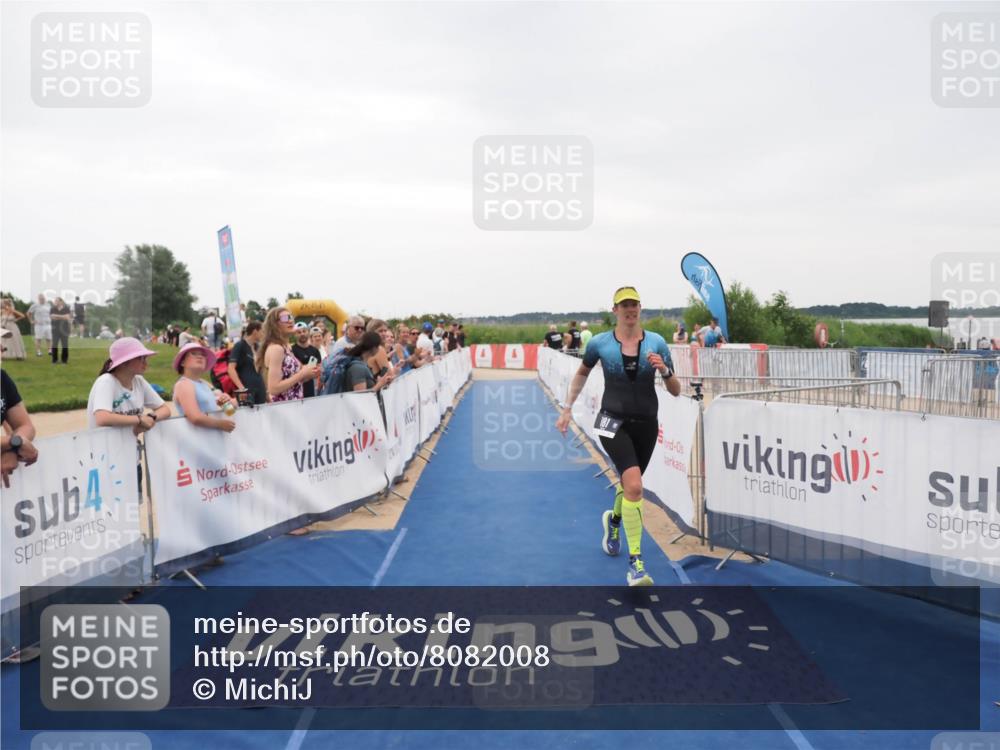 22.06.2025 - Viking Triathlon MichiJ http://msf.ph/oto/8082008 22.06.2025 16:00:10 Ziel 181 meine-sportfotos.de